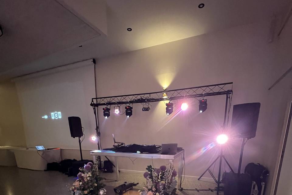 Materiel DJ (format moyen)