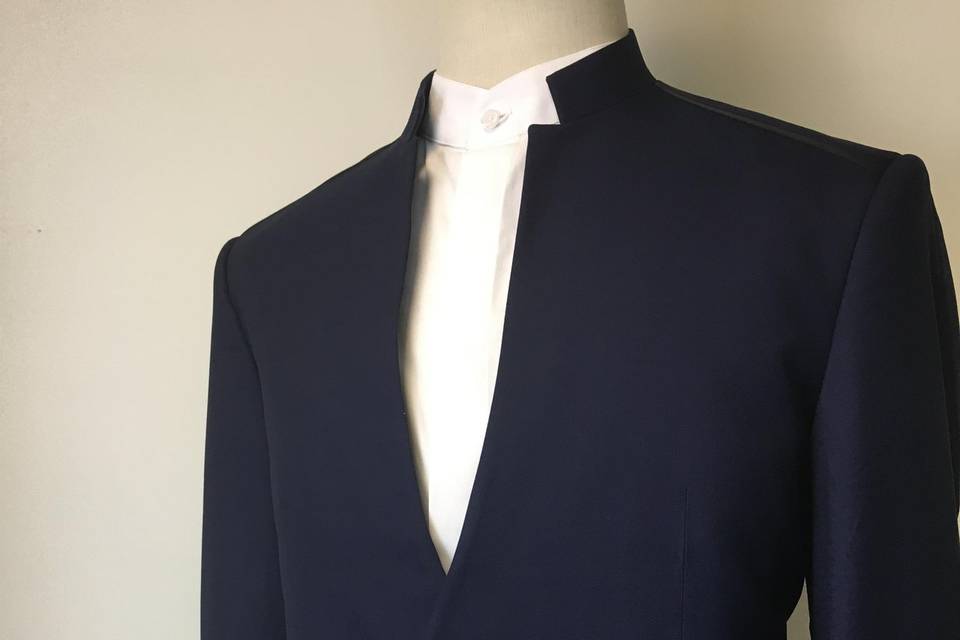 Costume bleu marine métal