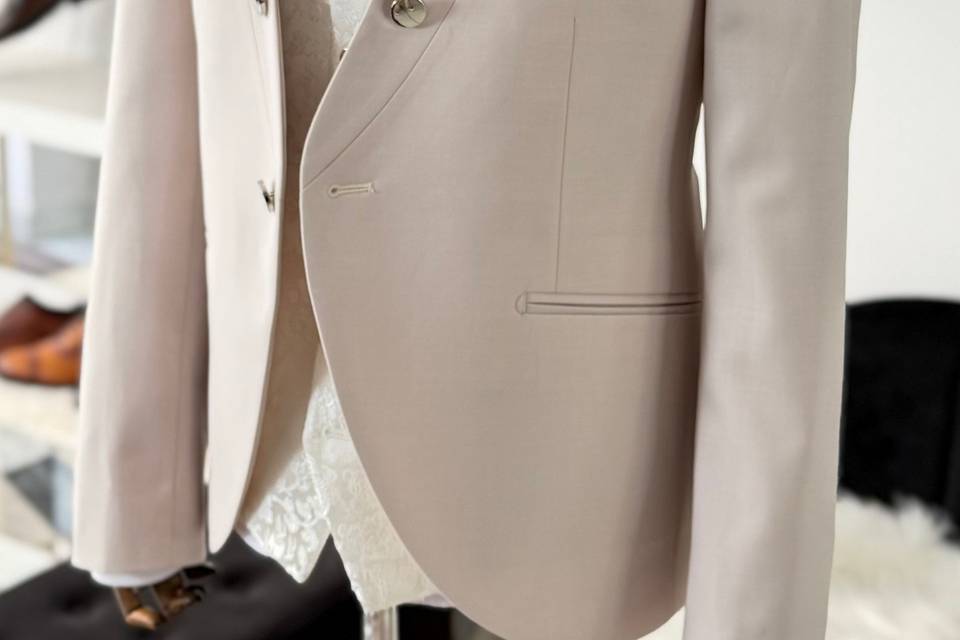Costume Beige Royal