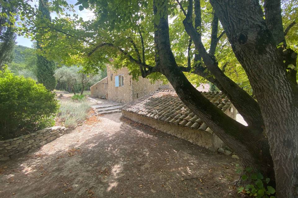 bastide ext 03 derrière auvent