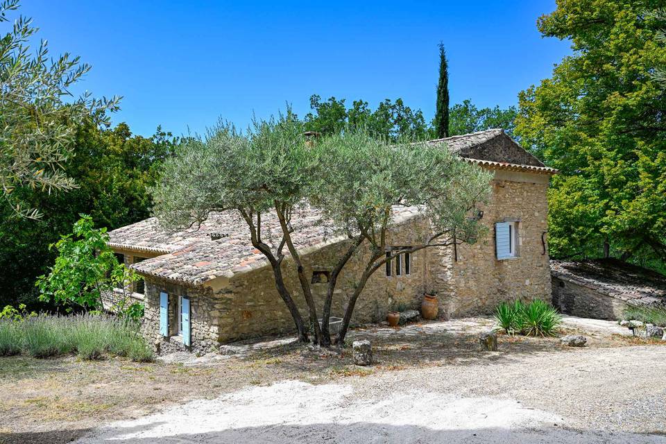 bastide ext 04 maison et rond-point