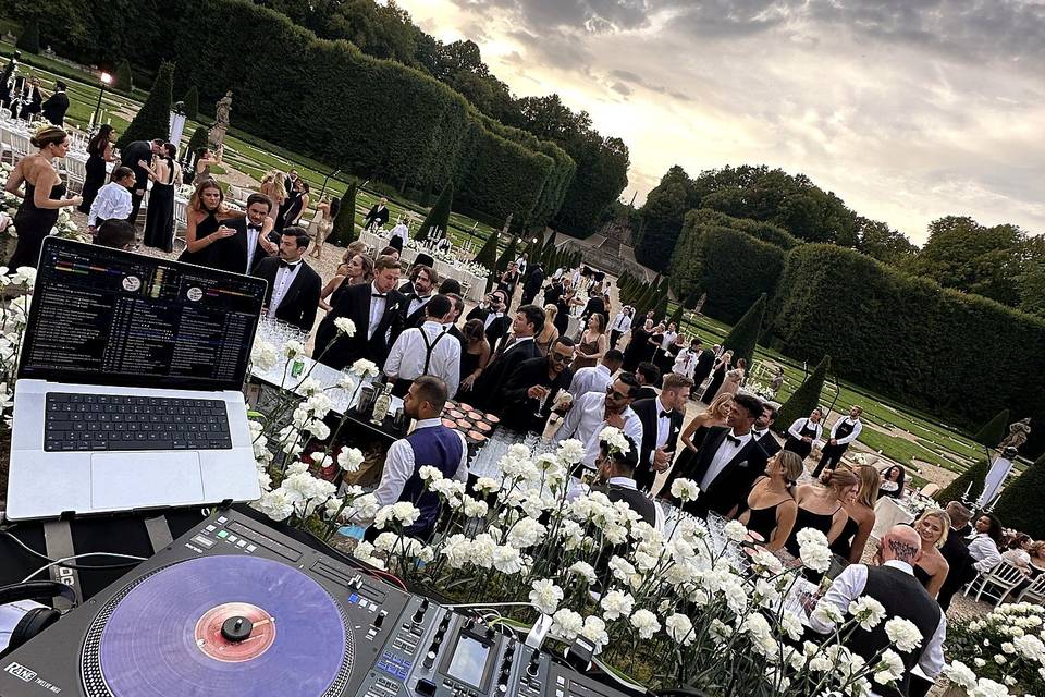 Vin d'honneur dans les jardins