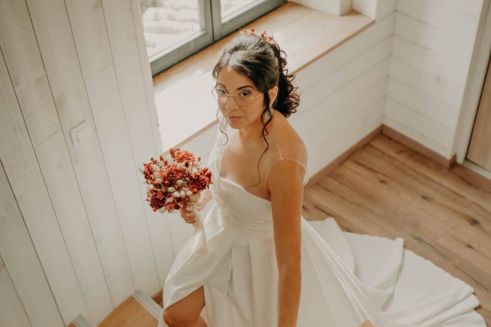 Sarah et son bouquet séché