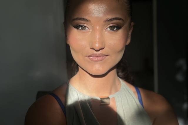 Full glam