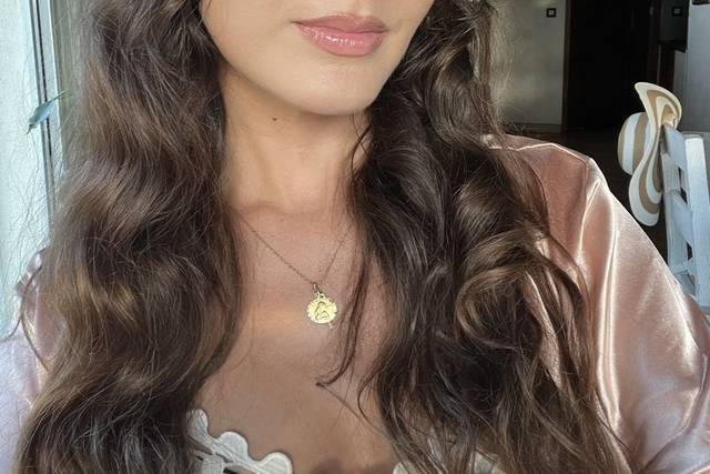 Soft glam glowy luxe