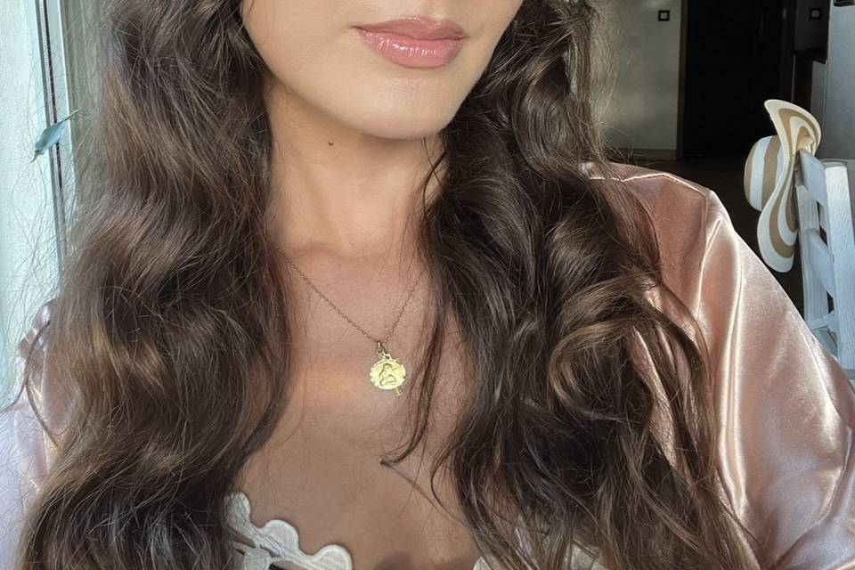 Soft glam glowy luxe