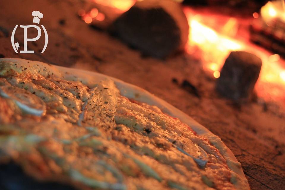 Pizza au feu de bois