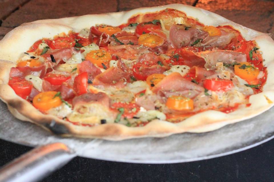 Pizza au feu de bois