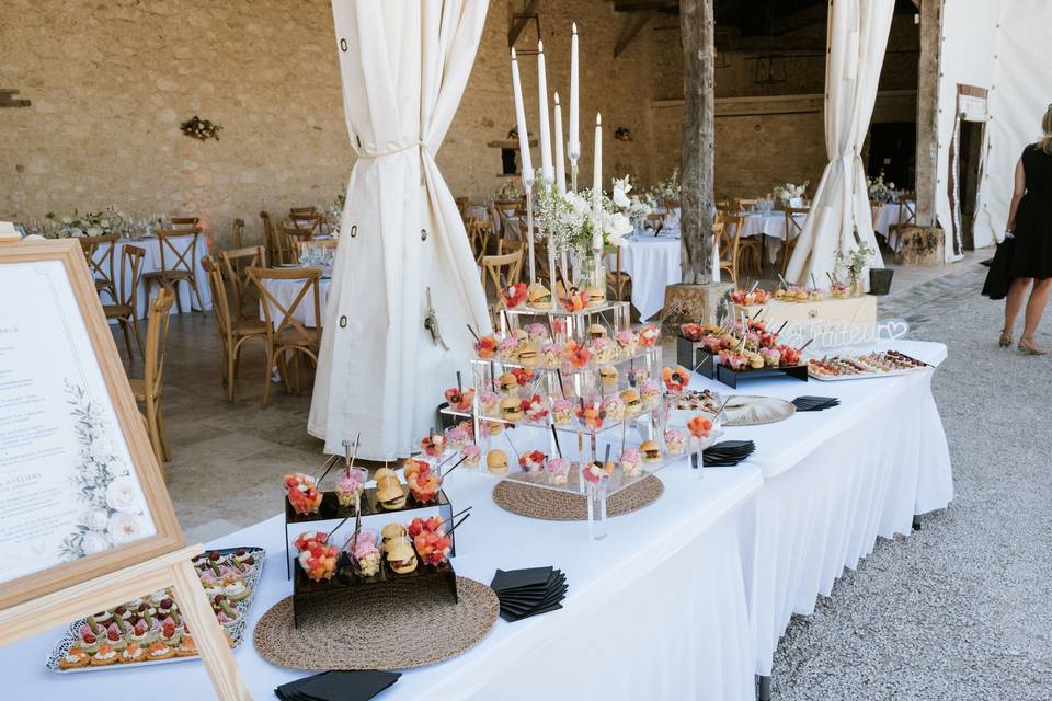 Buffet_amuse_bouches_decoration_candelabre