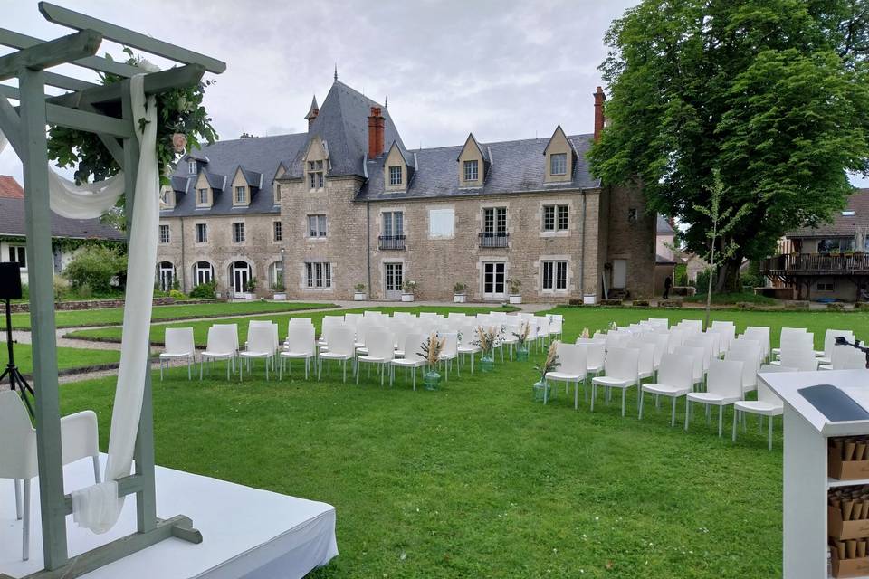 Cérémonie au Château