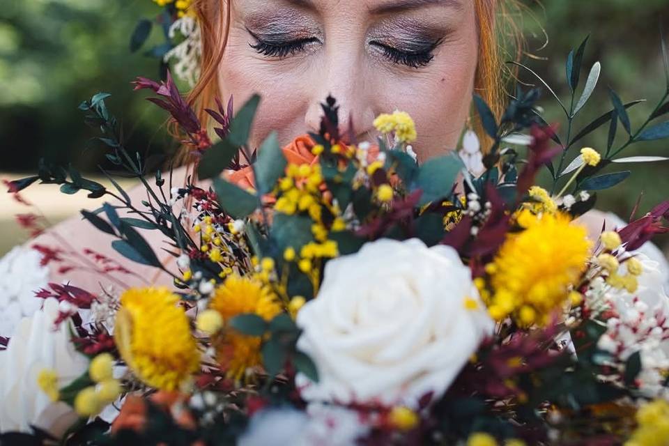 Bouquet et coiffe de la Mariée