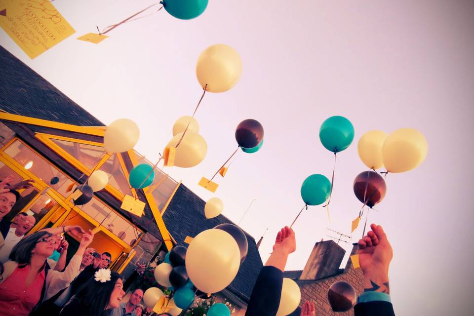 Montage à l'air - Champagne sur pesée en ballons – Chant-O-Fêtes Party