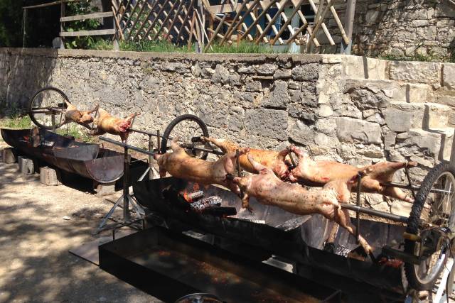 Agneaux et porcelets