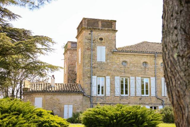 Château façade