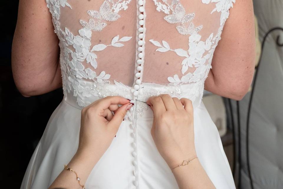Préparatifs de la mariée