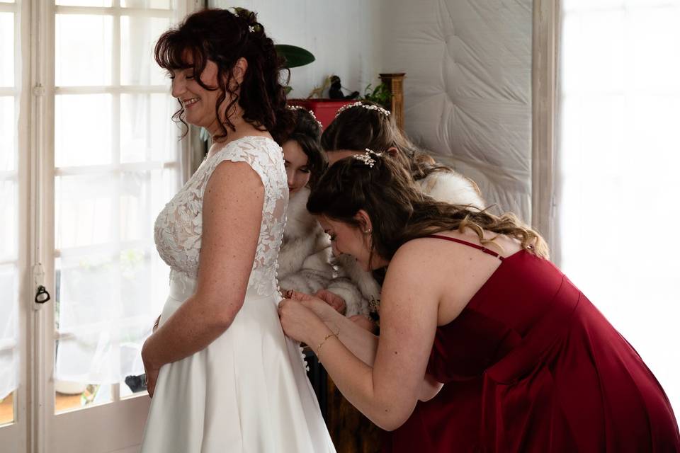 Préparatifs de la mariée
