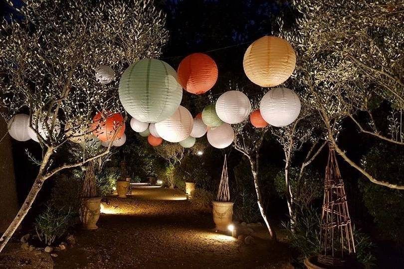 Ciel de lampions la nuit