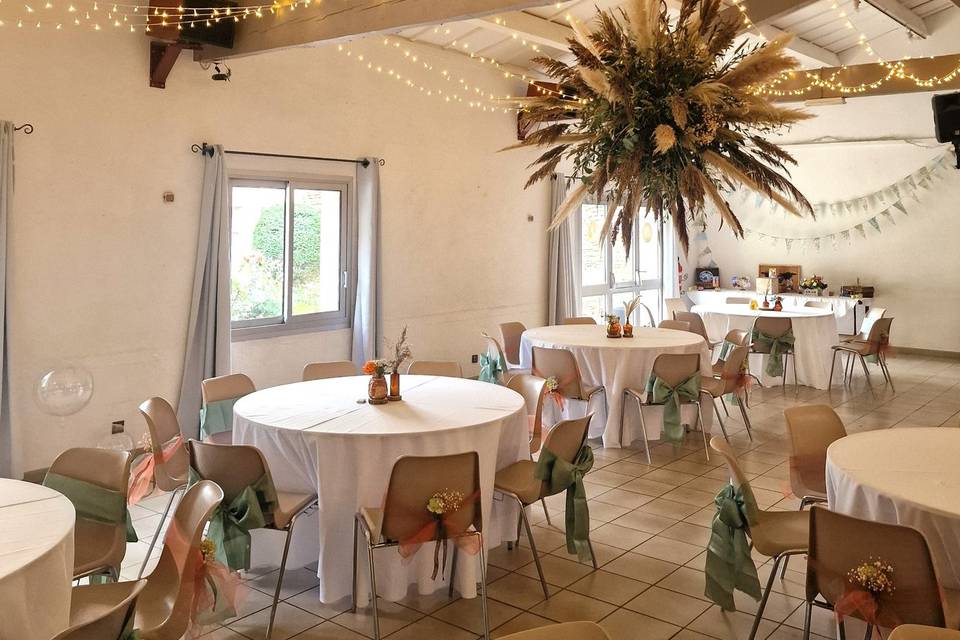 Salle de réception décorée