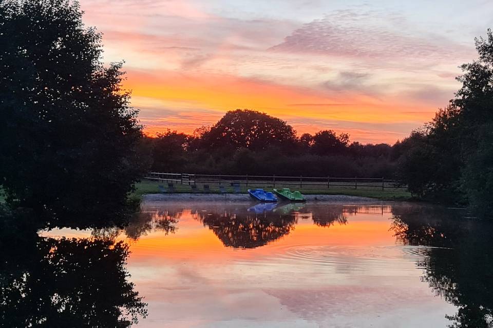 Coucher de soleil sur l'étang