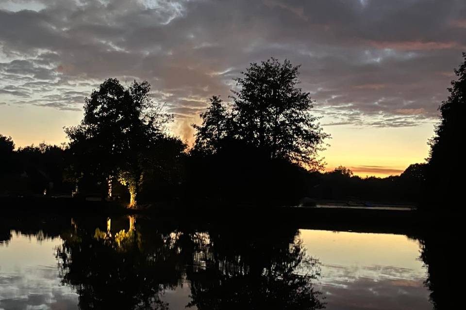 Coucher de soleil sur l'étang