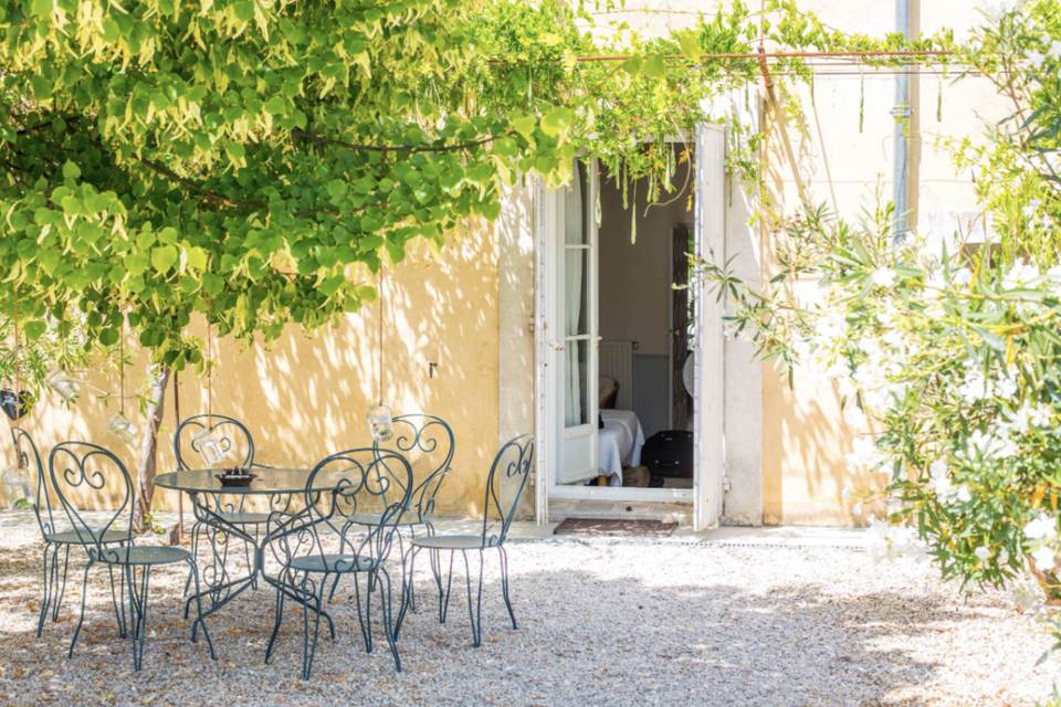 Cour devant gîte Gaelle