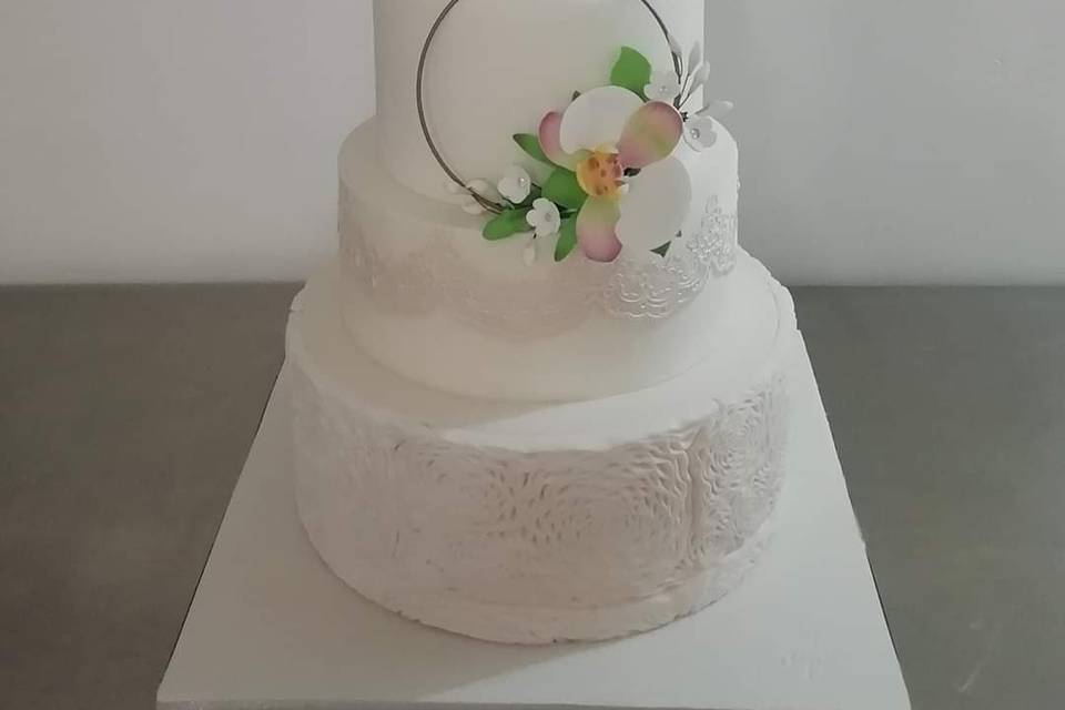 Wedding cake dentelles