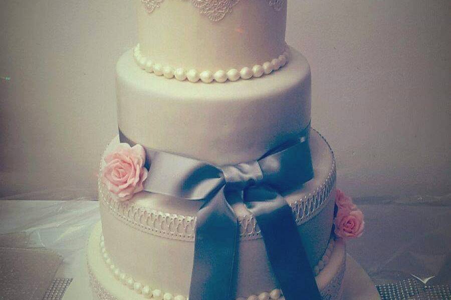 Wedding cake chic