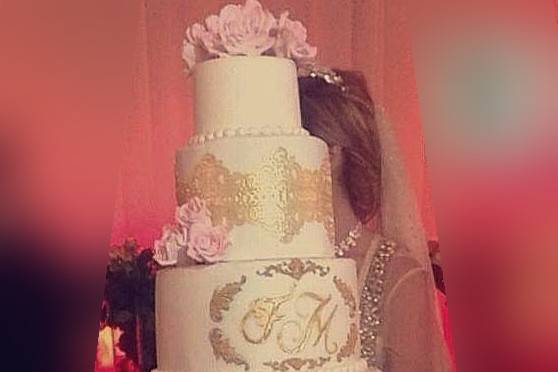 Wedding cake rose & gold