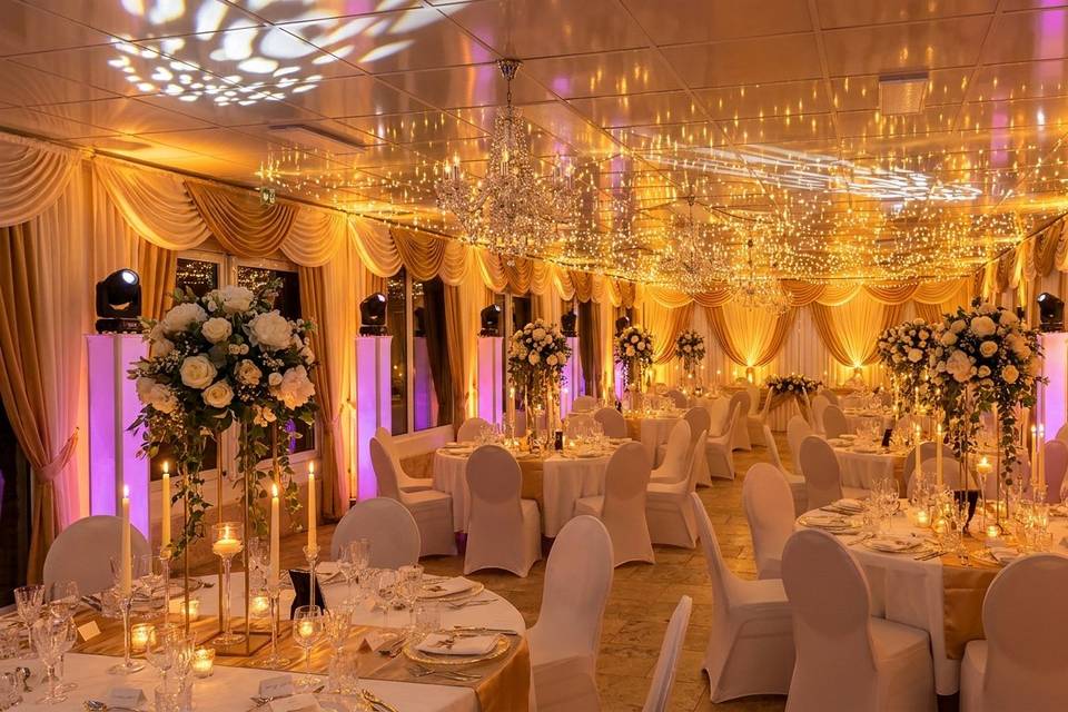 Salle de mariage décorée