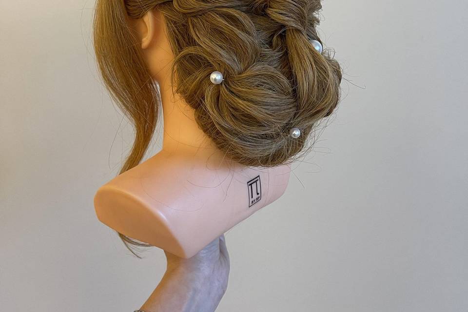 Chignon attaché hairstyleart