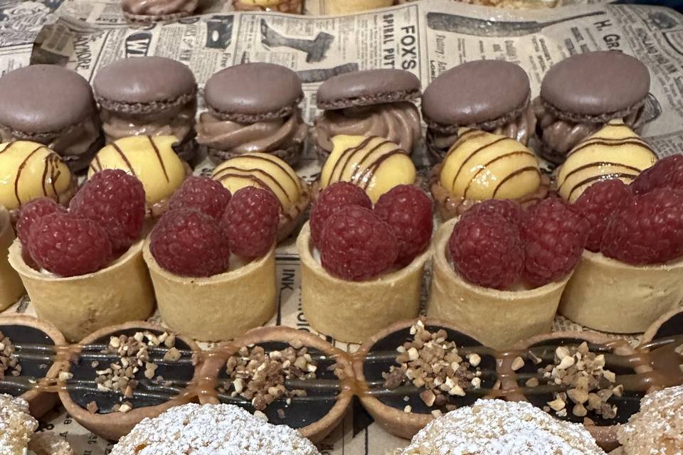 Petit four sucré