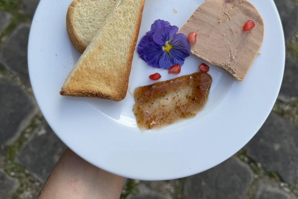 Entrée: foie gras