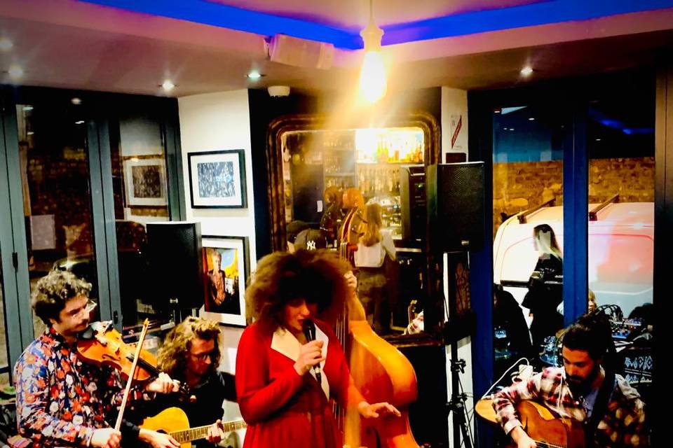 Orchestre jazz manouche