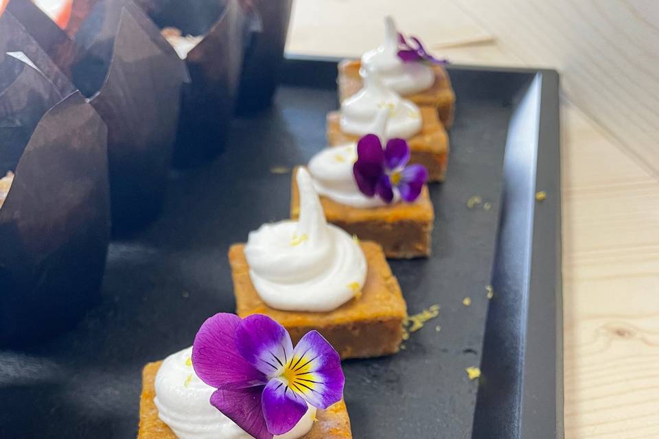 Bouchée carrot cake