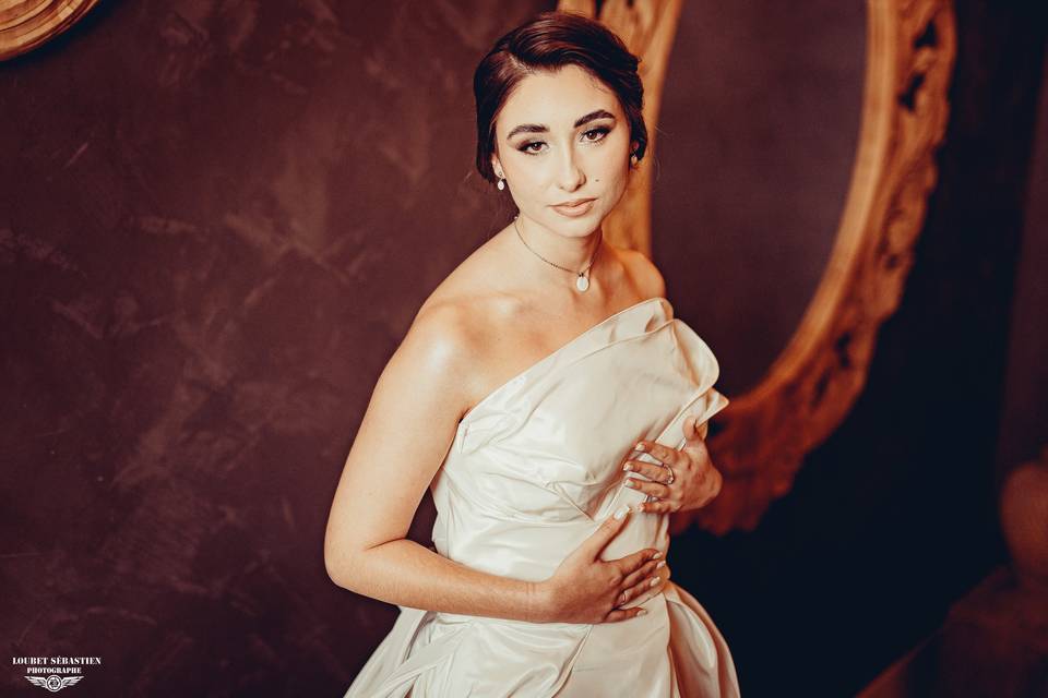 Robe Monica
