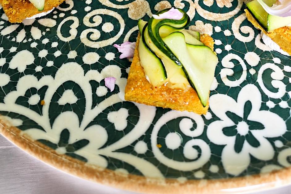 Assiette pièces apéritives