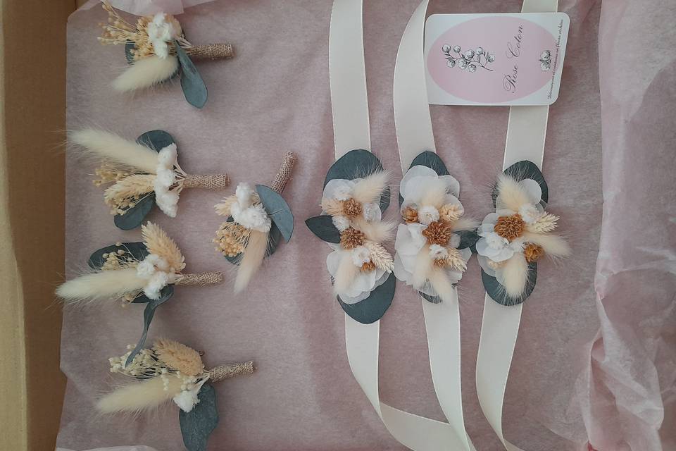 Boutonnières et bracelets