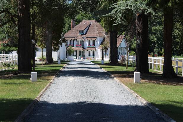 Manoir des Essarts