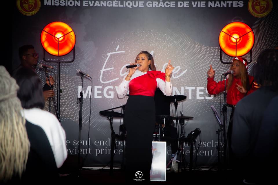 En concert