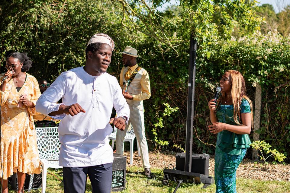Danse pendant un mariage