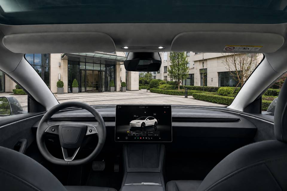 Intérieur avant Tesla