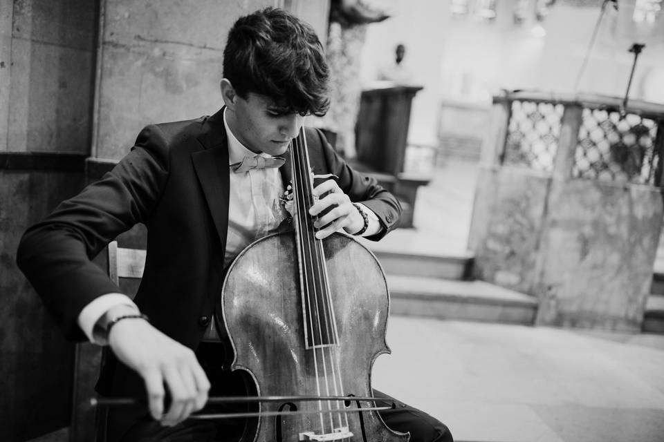 Violon à l'église