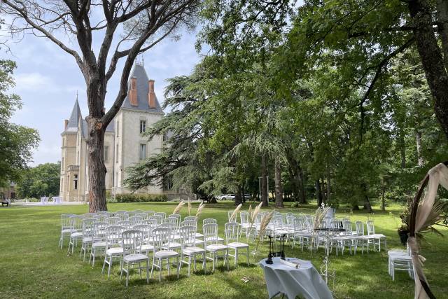 Cérémonie dans le parc