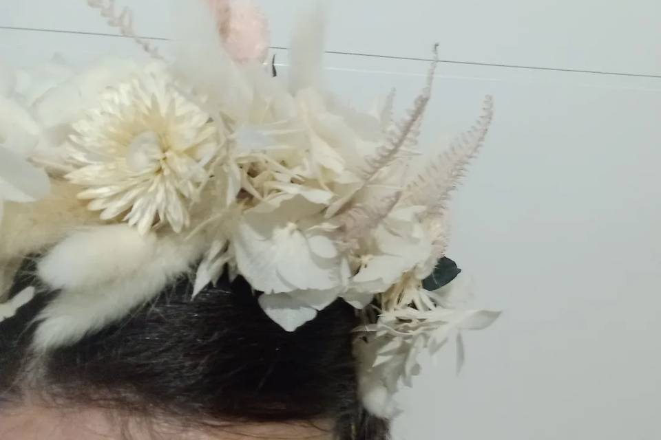 Couronne de tête fleurs séchée