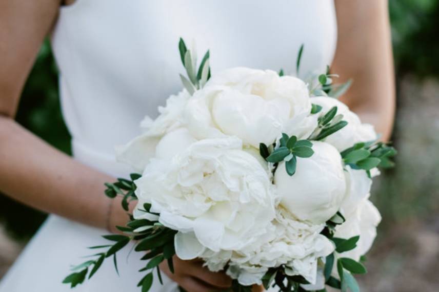 Bouquet de mariée pivoines