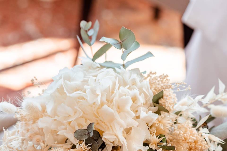 Mariage en fleurs séchées