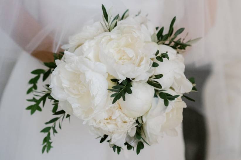 Bouquet de mariée pivoines