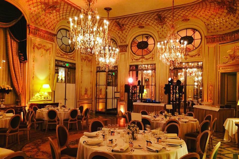 Parisian Palace Dinner