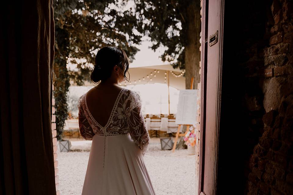 Mariée dans l'entrée