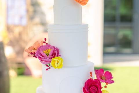 Wedding cake flowers